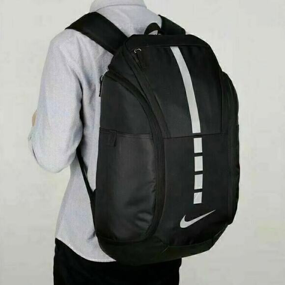 Nike Hoops Elite Pro Backpack Basketball Black Metallic Silver BA5554-011 NEW. - Picture 3 of 3